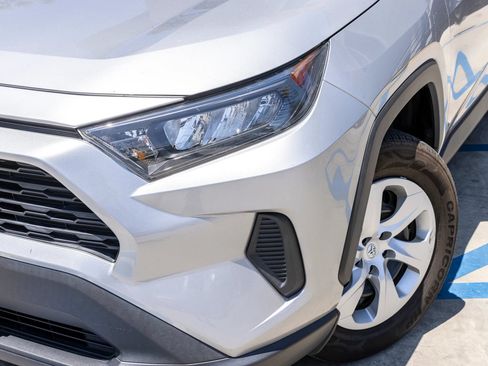 Used 2021 Toyota RAV4 LE w/ Carpet Mat Package (TMS) FWD image 8