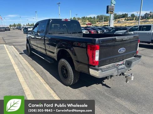 Used 2017 Ford F250 XLT w/ Snow Plow Prep Package AWD/4WD image 5