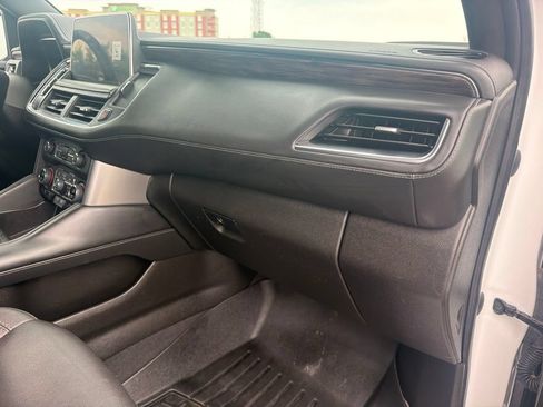 Certified 2023 Chevrolet Suburban Z71 w/ Luxury Package AWD/4WD image 39