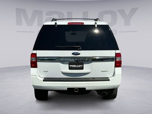Used 2016 Ford Expedition XLT w/ Equipment Group 202A AWD/4WD image 4