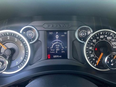 Used 2021 RAM 1500 Big Horn image 21