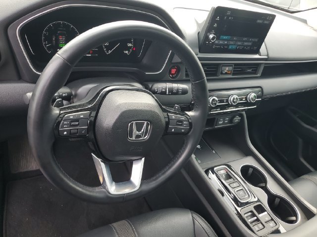 Used 2025 Honda Pilot Touring image 18