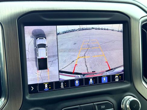 Used 2022 GMC Sierra 2500 Denali image 32