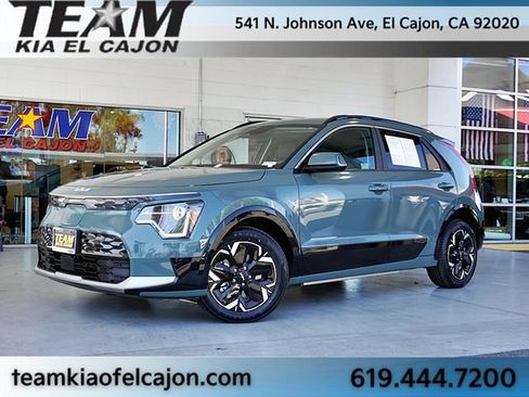 Certified 2023 Kia Niro Wind FWD image 2