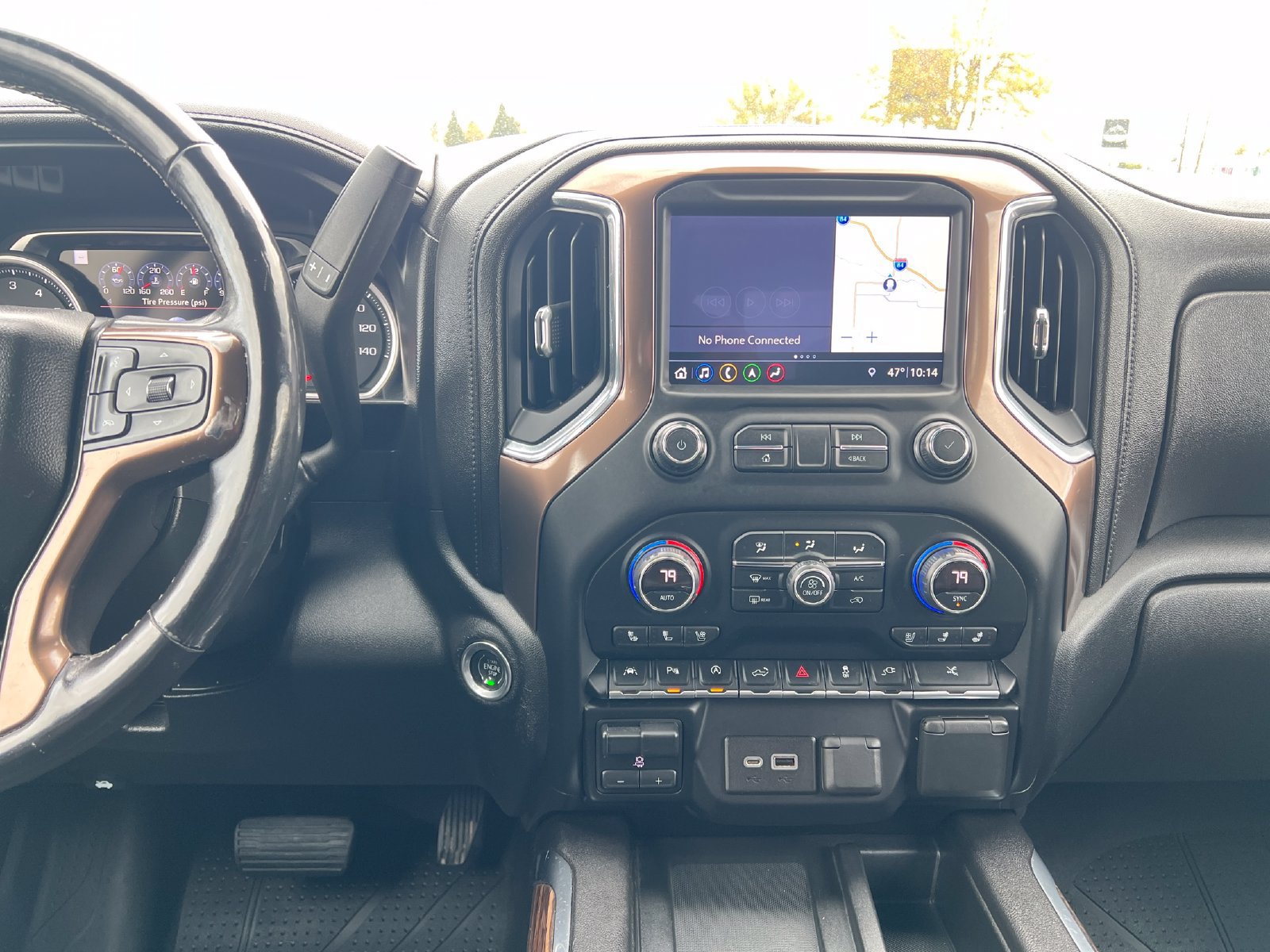 Used 2019 Chevrolet Silverado 1500 High Country w/ High Country Premium Package AWD/4WD image 28