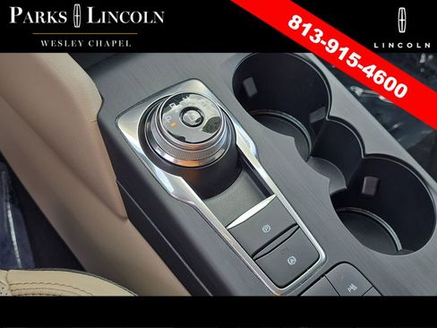 Used 2020 Ford Escape Titanium FWD image 24