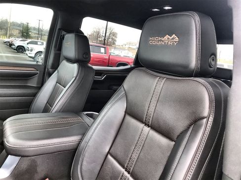 Used 2023 Chevrolet Silverado 1500 High Country image 11