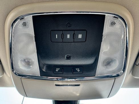 Used 2021 Chrysler 300 Touring L AWD/4WD image 30