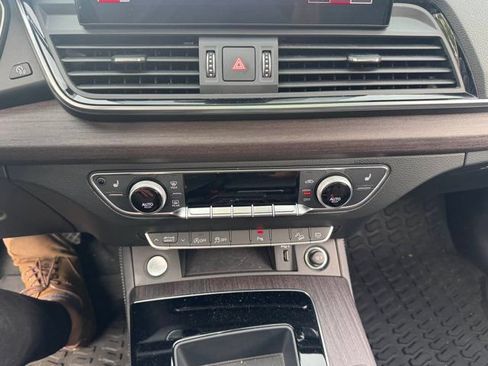 Certified 2021 Audi Q5 Premium Plus AWD/4WD image 21