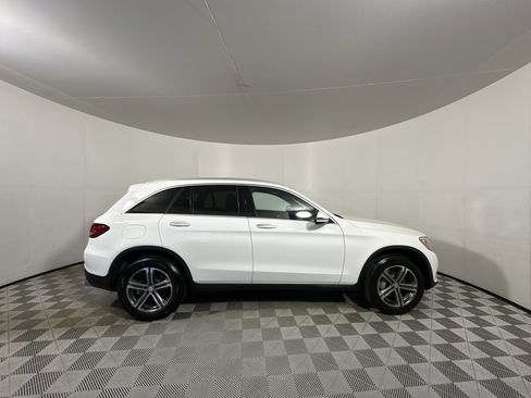 Used 2017 Mercedes-Benz GLC 300 4MATIC image 8