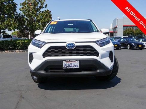 Used 2022 Toyota RAV4 XLE image 6