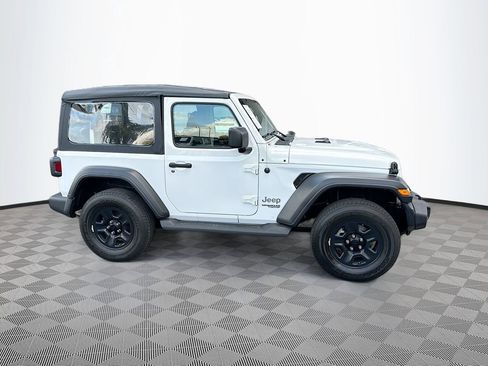 Used 2021 Jeep Wrangler Sport image 5