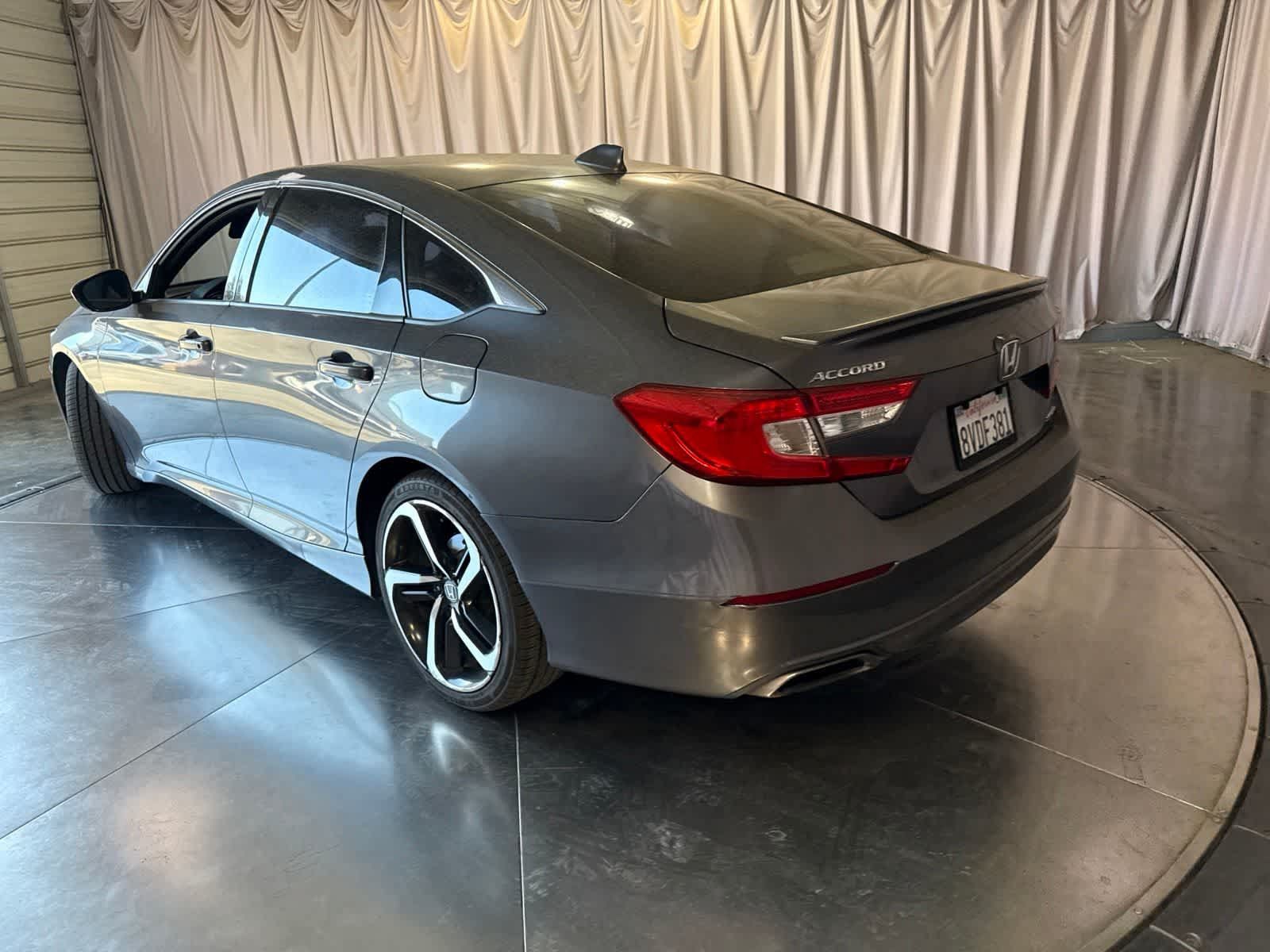 Used 2018 Honda Accord Sport image 6