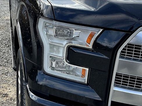 Used 2015 Ford F150 Platinum w/ Equipment Group 701A Luxury image 27