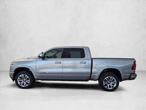 Used 2022 RAM 1500 Limited AWD/4WD image 9