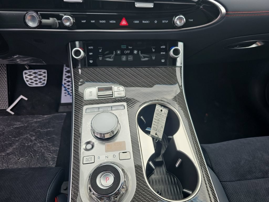 New 2027 Genesis GV70 3.5T Prestige AWD/4WD image 17