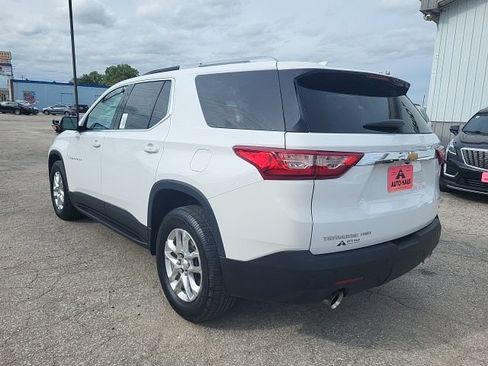 Used 2018 Chevrolet Traverse LT w/ LPO, 'HIT The Road' Package AWD/4WD image 6