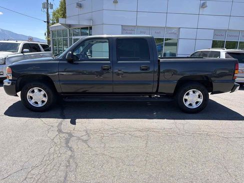 Used 2004 GMC Sierra 1500 SLE w/ Suspension Package, Off-Road AWD/4WD image 2