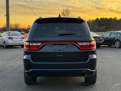 Used 2024 Dodge Durango SXT w/ SXT Blacktop Group image 9