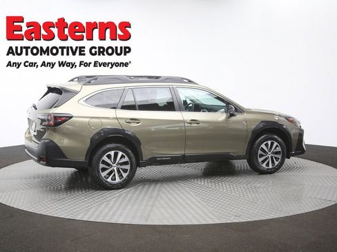 Used 2024 Subaru Outback Premium AWD/4WD image 37