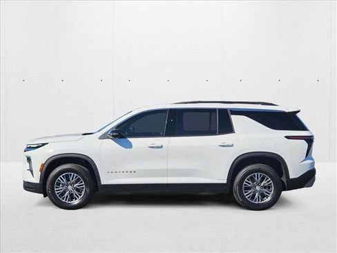 New 2026 Chevrolet Traverse LT w/ Enhanced Driving Package image 5