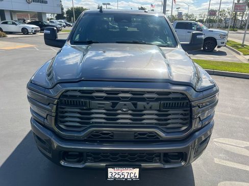 Used 2025 RAM 2500 Big Horn AWD/4WD image 9
