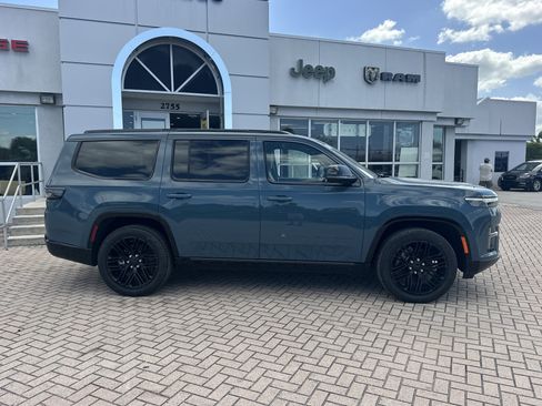 New 2026 Jeep Grand Wagoneer Limited AWD/4WD image 6