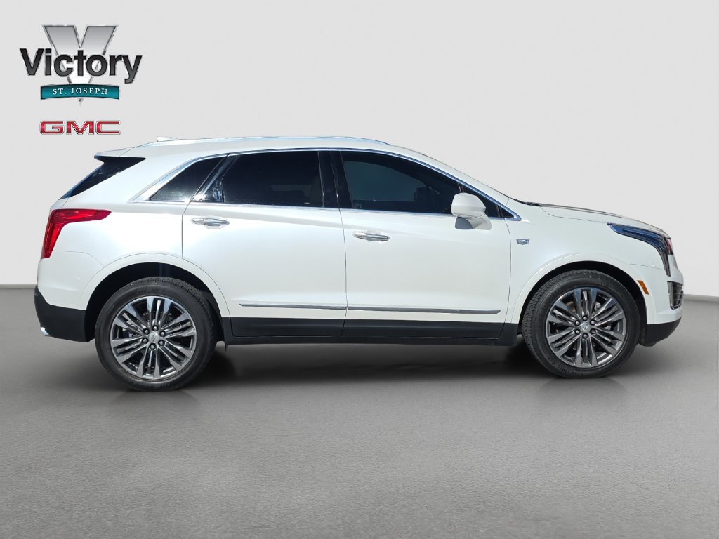 Used 2017 Cadillac XT5 Premium Luxury FWD image 18