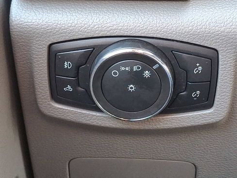 Used 2021 Ford F250 XLT w/ XLT Value Package image 25