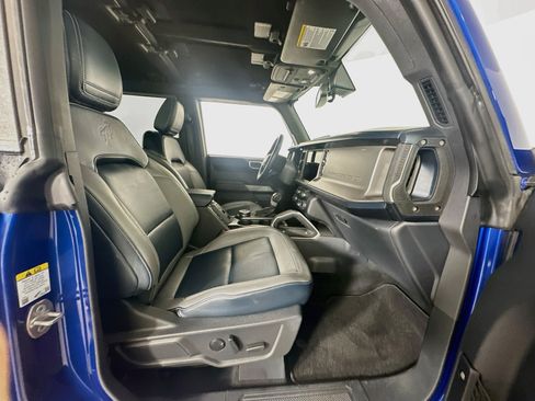 Used 2021 Ford Bronco First Edition AWD/4WD image 30