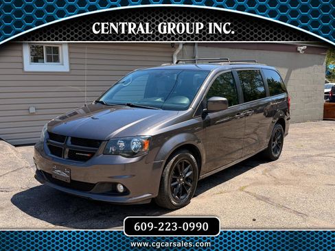 Used 2019 Dodge Grand Caravan GT FWD image 1