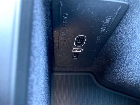 New 2026 Volvo XC60 T8 Plus w/ Climate Package PRO AWD/4WD image 23