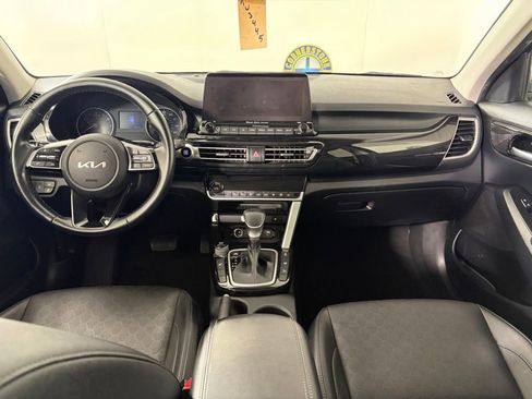 Certified 2023 Kia Seltos EX AWD/4WD image 7