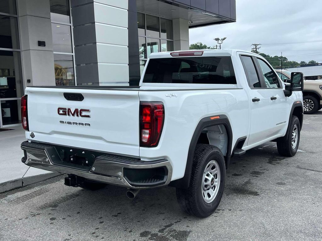 New 2026 GMC Sierra 2500 Pro w/ 1SA Pro Safety Plus Package AWD/4WD image 3