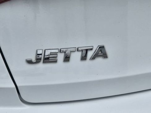 Used 2019 Volkswagen Jetta S image 10