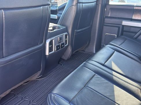Used 2022 Ford F350 Lariat image 22