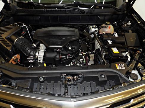 Used 2019 Cadillac XT5 FWD image 23