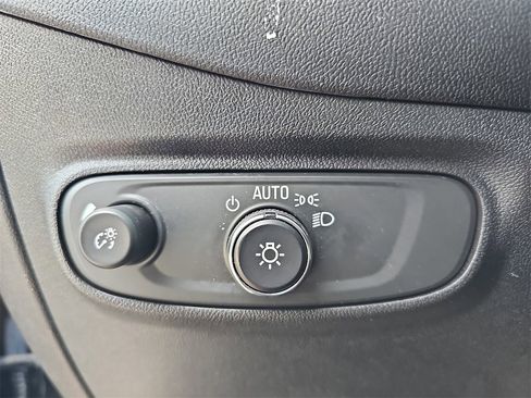 Certified 2023 Chevrolet Equinox RS image 26