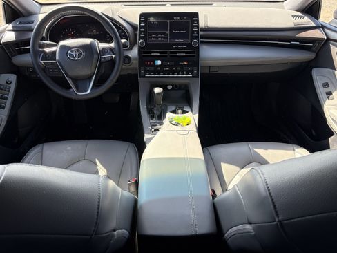 Used 2019 Toyota Avalon XLE w/ Carpet Mat Package FWD image 21