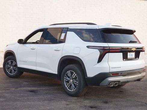 New 2026 Chevrolet Traverse LT FWD image 8