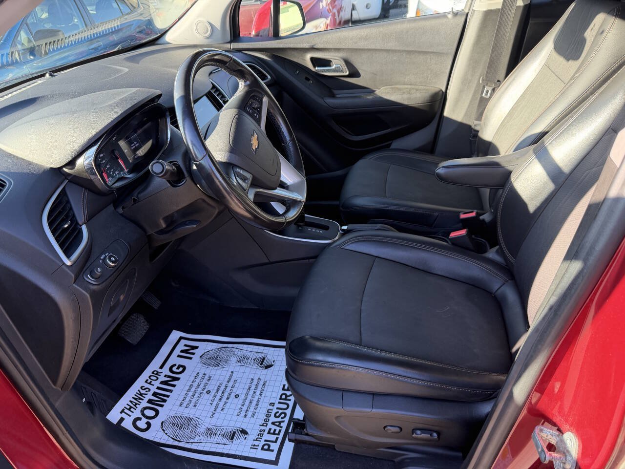 Used 2019 Chevrolet Trax LT w/ LT Convenience Package FWD image 31