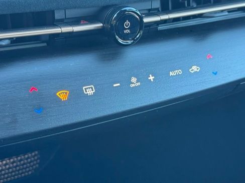 Used 2023 Nissan Ariya PLATINUM+ e-4ORCE image 41