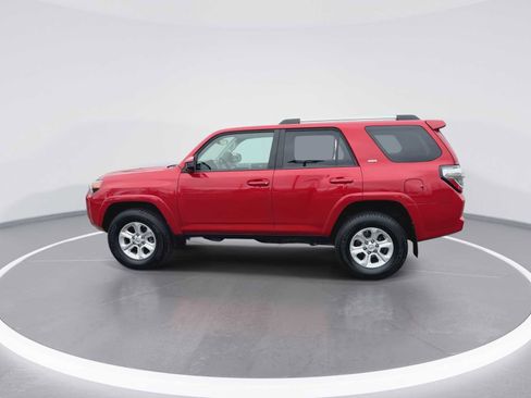 Used 2019 Toyota 4Runner SR5 image 5