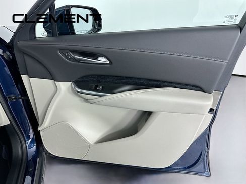 Used 2022 Cadillac XT4 Premium Luxury image 36