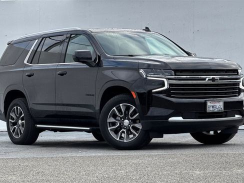 Used 2021 Chevrolet Tahoe LT image 2
