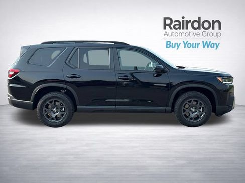 Used 2026 Honda Pilot TrailSport image 8