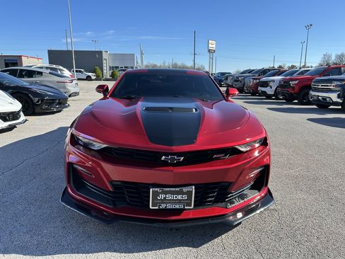 Used 2021 Chevrolet Camaro SS w/ Wild Cherry Design Package 2 image 7