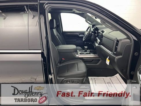 New 2025 Chevrolet Silverado 1500 LTZ w/ Technology Package image 45