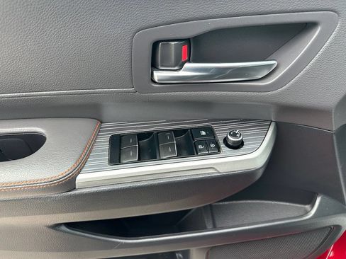 Used 2021 Toyota Sienna XSE w/ XSE Plus Package AWD/4WD image 11