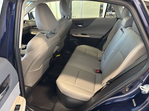 Used 2021 Toyota Venza XLE w/ Softex Package image 13